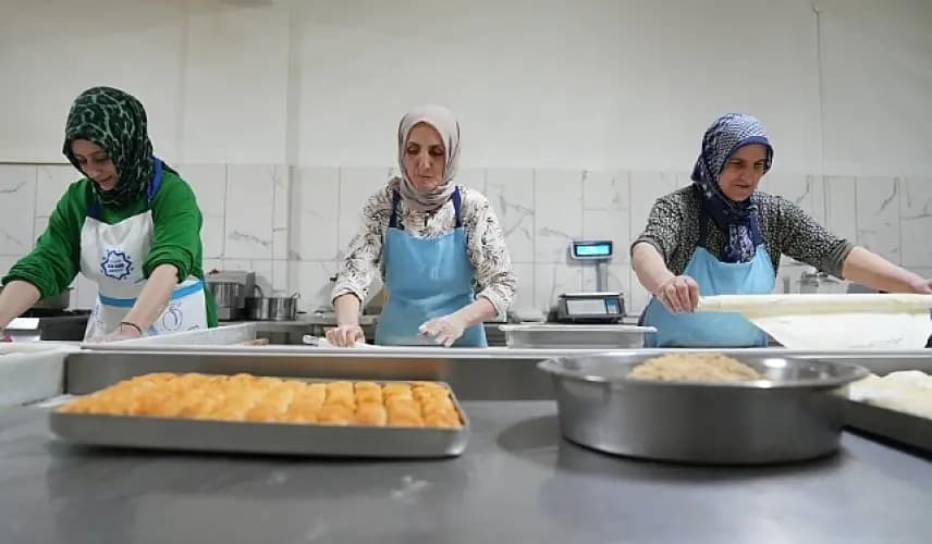 Battalgazi'nin Kalbi Kadın Kooperatifi'nden Bayrama Özel Yöresel Lezzetler