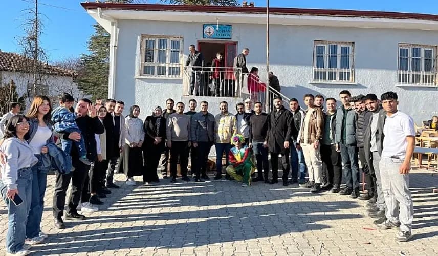 İL Başkanı Ali Bakan gençlerimiz için çalışmaya ve üretmeye devam edeceğiz