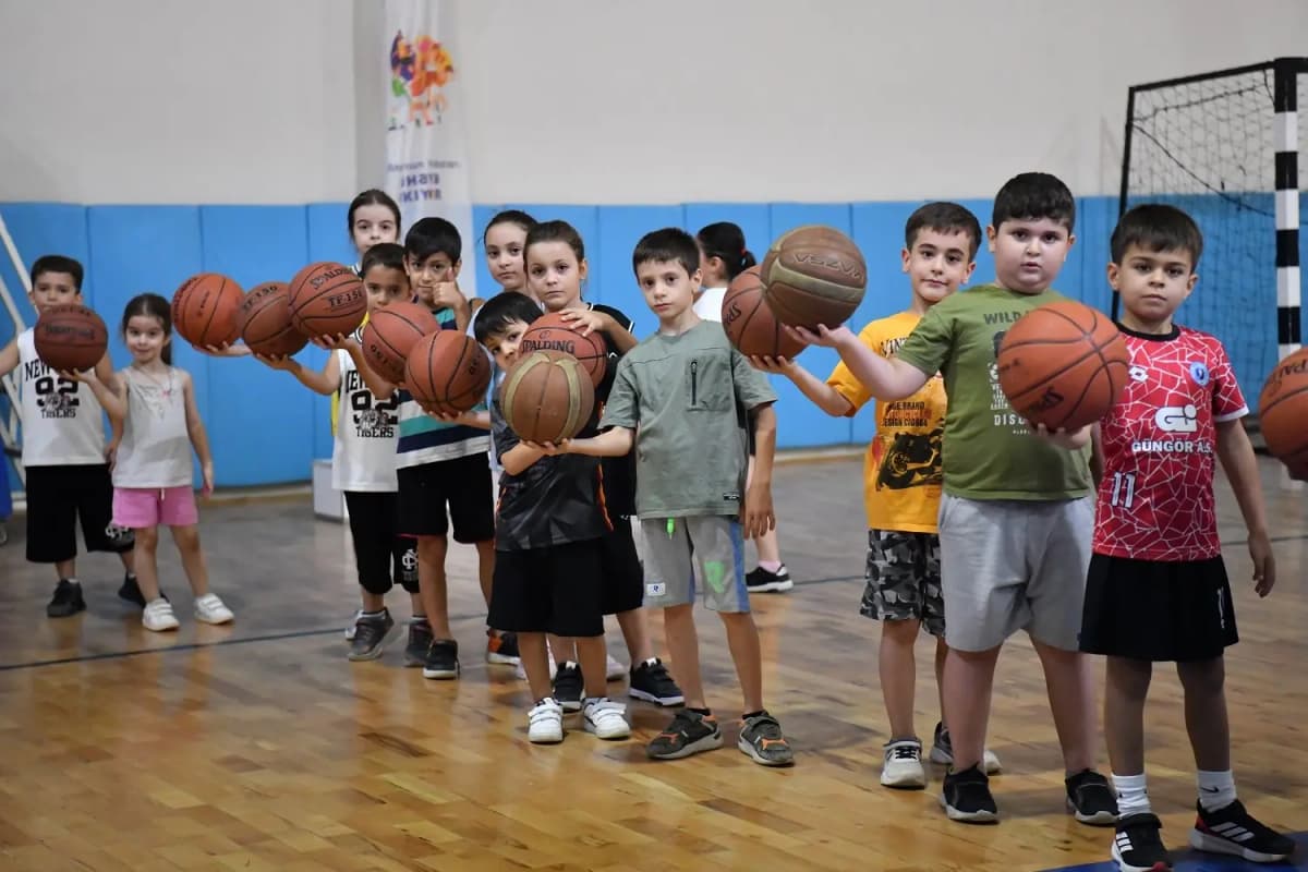 Yeşilyurt Belediyesinin Basketbol Kursuna, Minik dokunuş