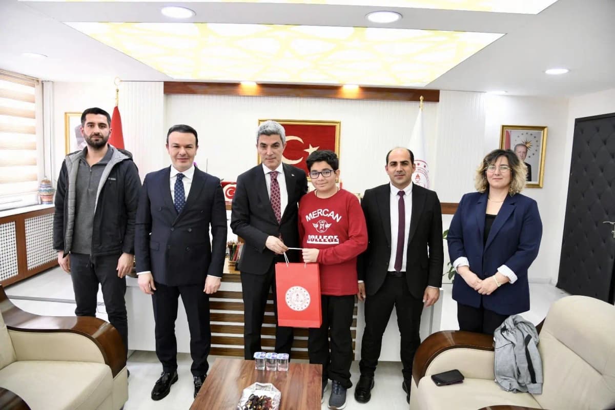 Malatya’nın Gururu Dünya Birincisine Anlamlı Ödül